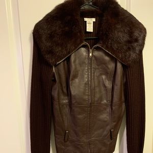 Cache leather and fur trimmed jacket